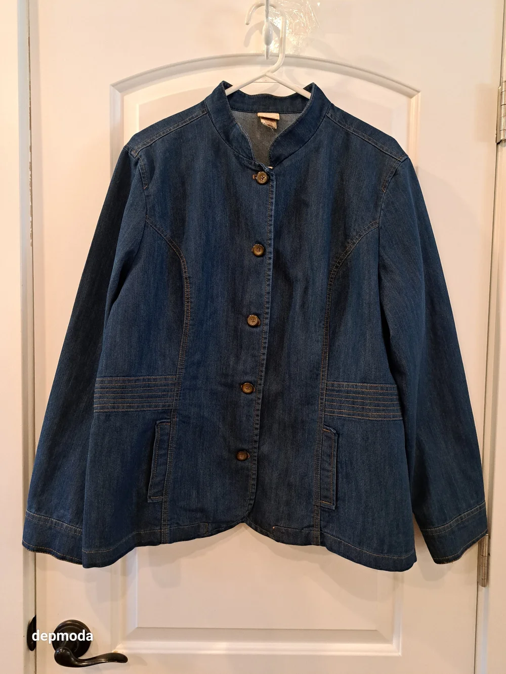 Covington Denim jacket medium Blue with mandarin Collar size Xl